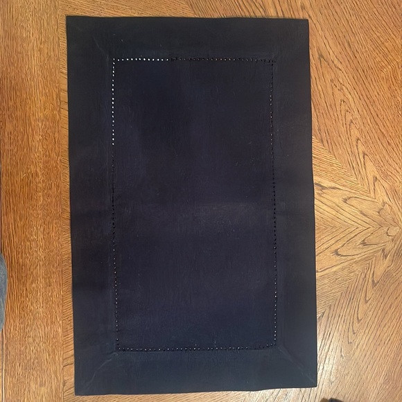 Set of 8 Black Hemstitch Placemats - Picture 2 of 4